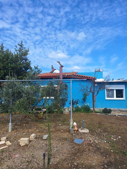 Самостоятелна къща в крайбрежната зона на Имеро