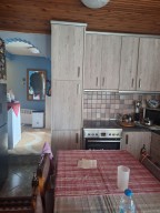Самостоятелна къща в крайбрежната зона на Имеро