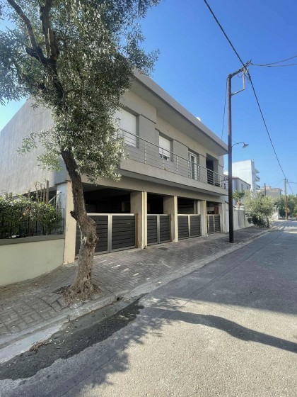 Апартамент с парцел в Комотини, Родопи