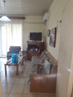 Самостоятелна къща в крайбрежната зона на Имеро