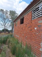 Самостоятелна къща в крайбрежната зона на Имеро