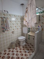 Самостоятелна къща в крайбрежната зона на Имеро