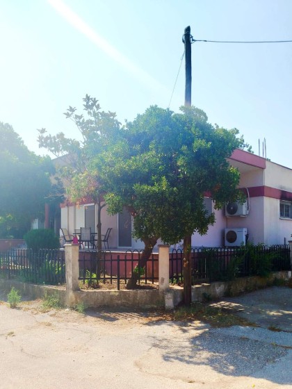 Самостоятелна къща в Космио, Комотини