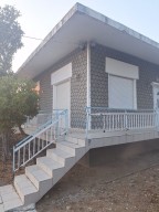 Самостоятелна къща в крайбрежната зона на Имеро