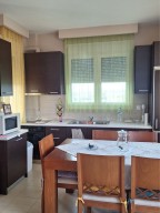 Мезонет в Кангелес Маронея