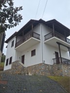 Вила в Маронея