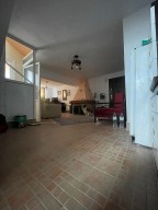 Самостоятелни къщи в Алмирос Родопис