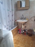 Самостоятелна къща в крайбрежната зона на Имеро