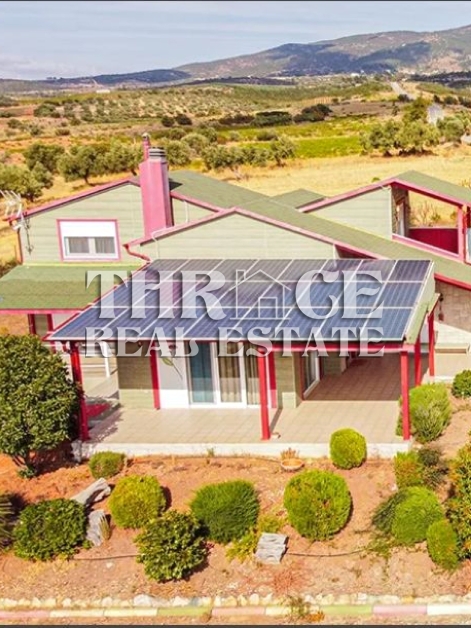 Луксозна вила в Маронея