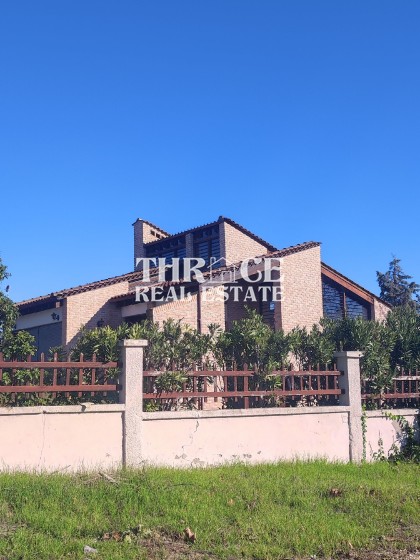 Луксозна вила във Фанари Н. Родопи