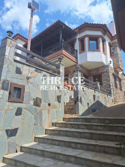 Луксозна вила за продажба в Маронея Родопи