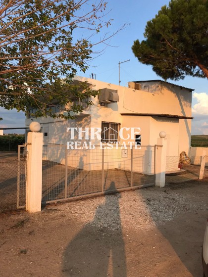 Сграда в Aigiros N. родопски