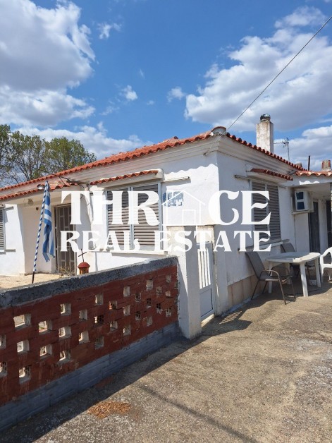 Самостоятелна къща в крайбрежната зона на Имеро