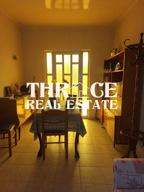 Самостоятелна къща в крайбрежната зона на Имеро