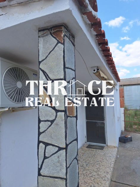 Самостоятелна къща в крайбрежната зона на Имеро