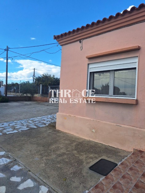 Самостоятелна къща в крайморския район на Глифада Родопи