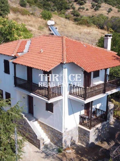 Вила в Маронея