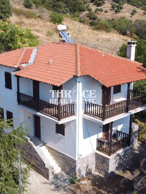 Вила в Маронея