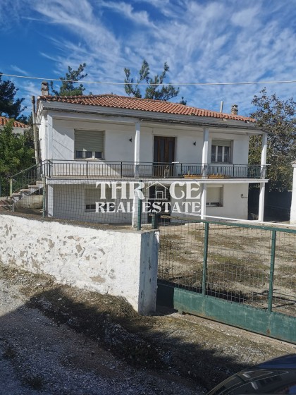 Двуетажна къща в Стрими Н. Родопи.